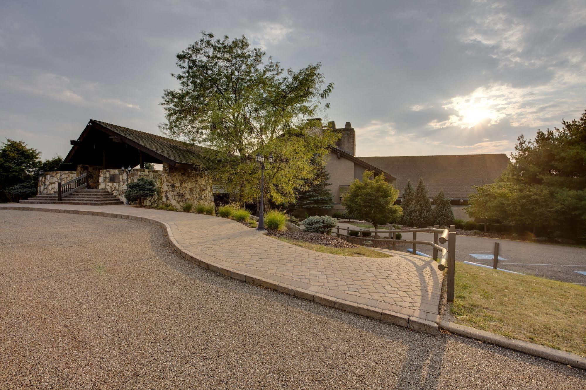 Salt Fork State Park Lodge And Conference Center Cambridge Bagian luar foto