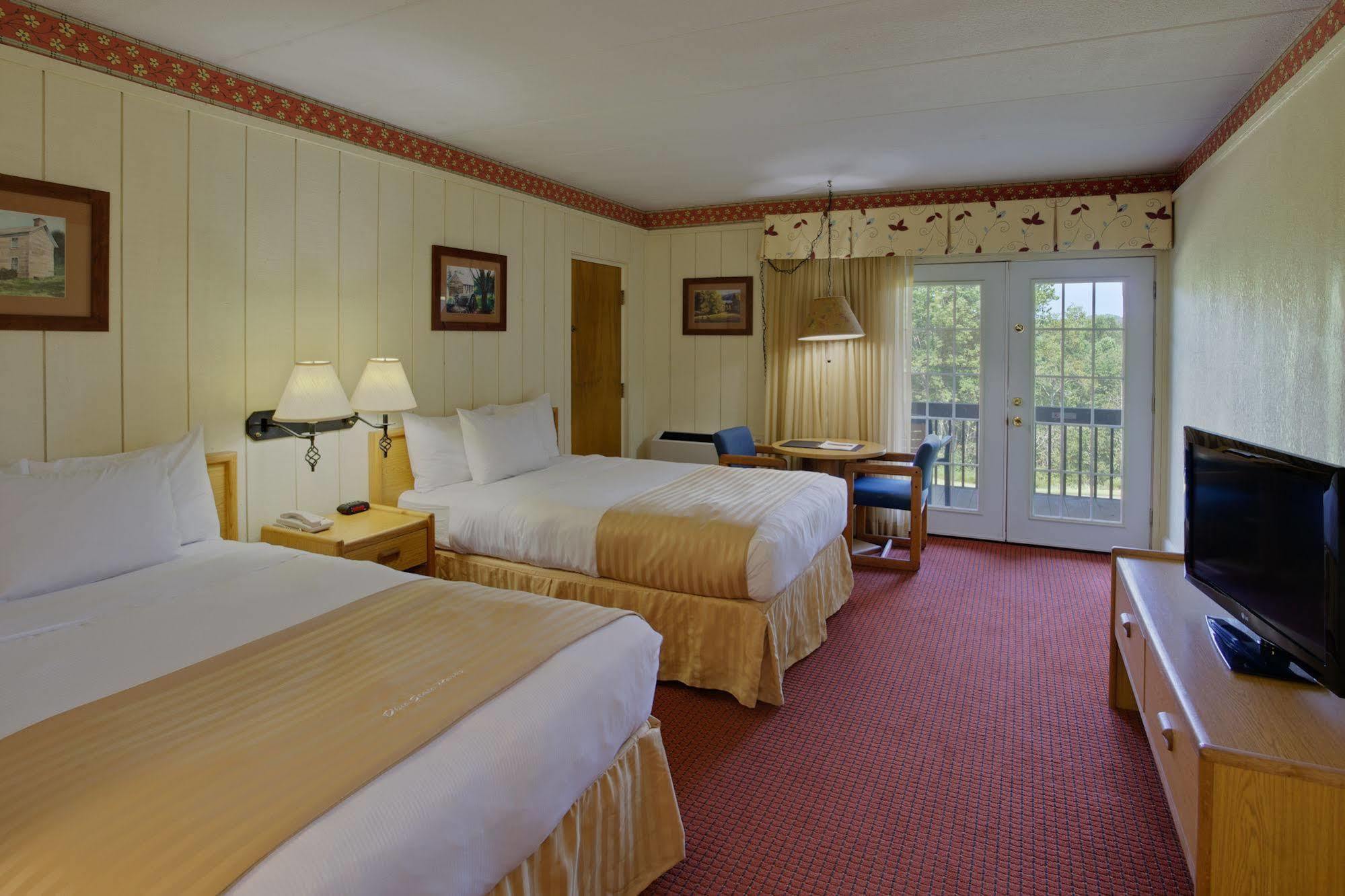 Salt Fork State Park Lodge And Conference Center Cambridge Bagian luar foto