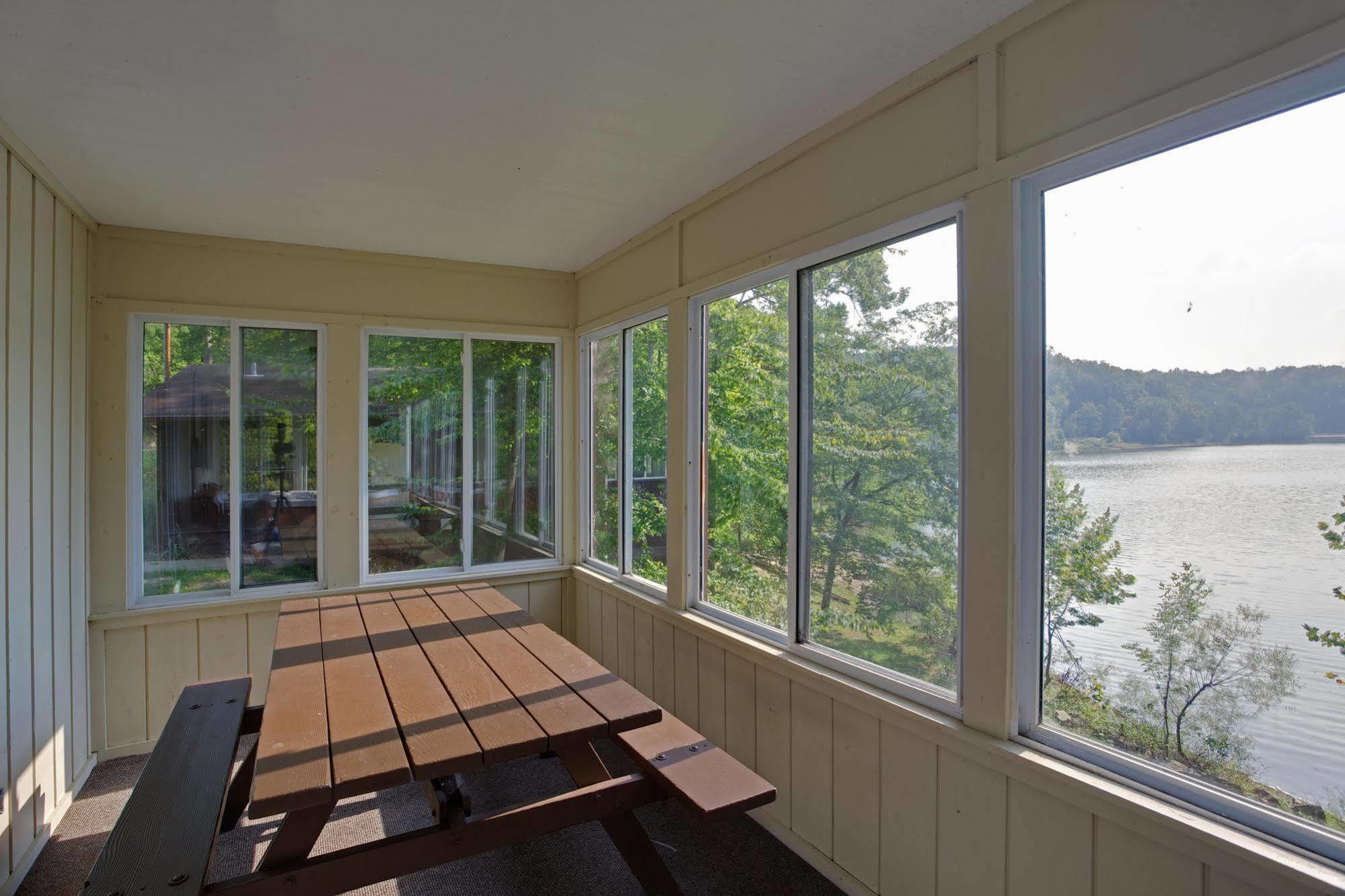 Salt Fork State Park Lodge And Conference Center Cambridge Bagian luar foto