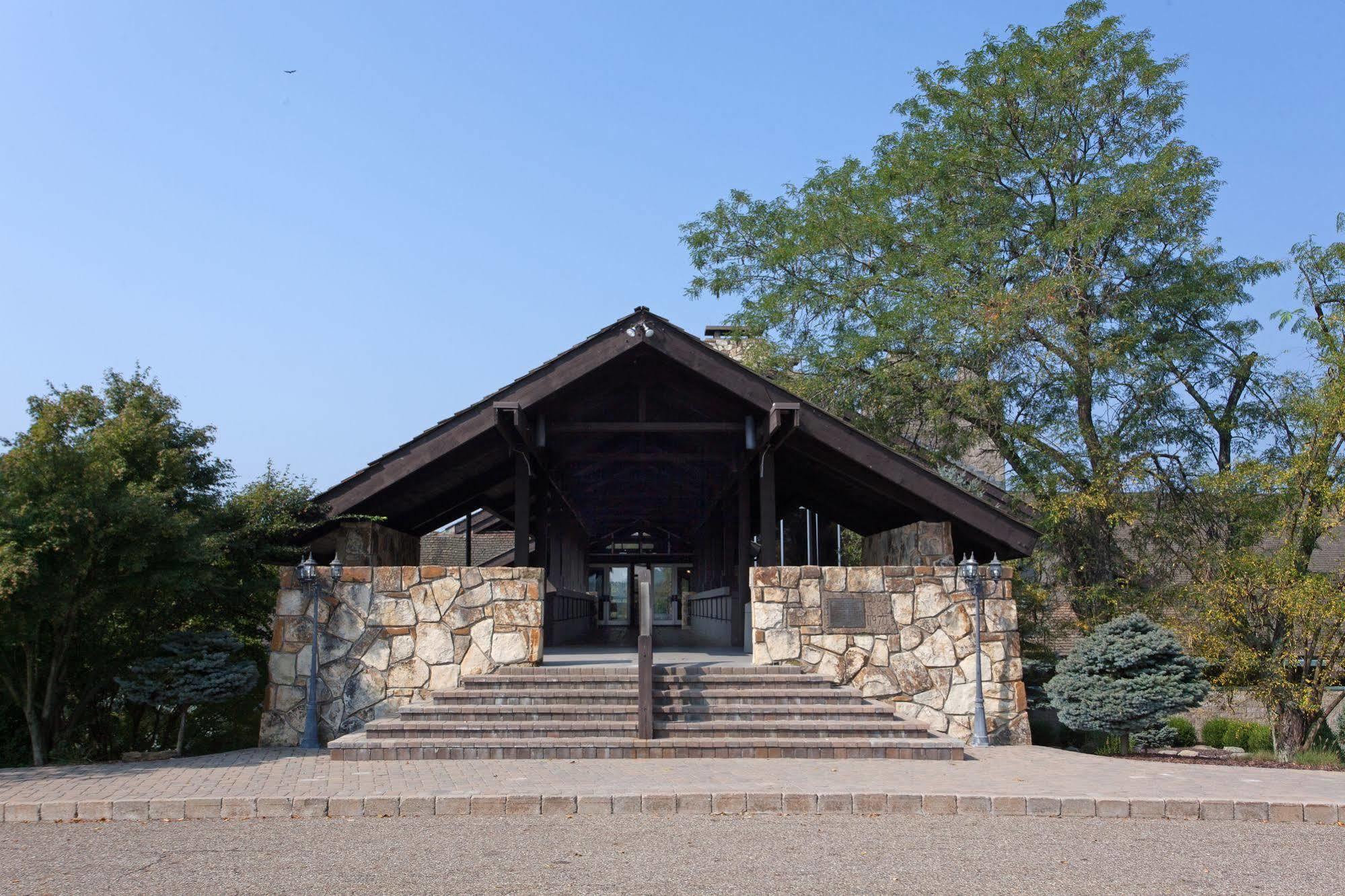Salt Fork State Park Lodge And Conference Center Cambridge Bagian luar foto