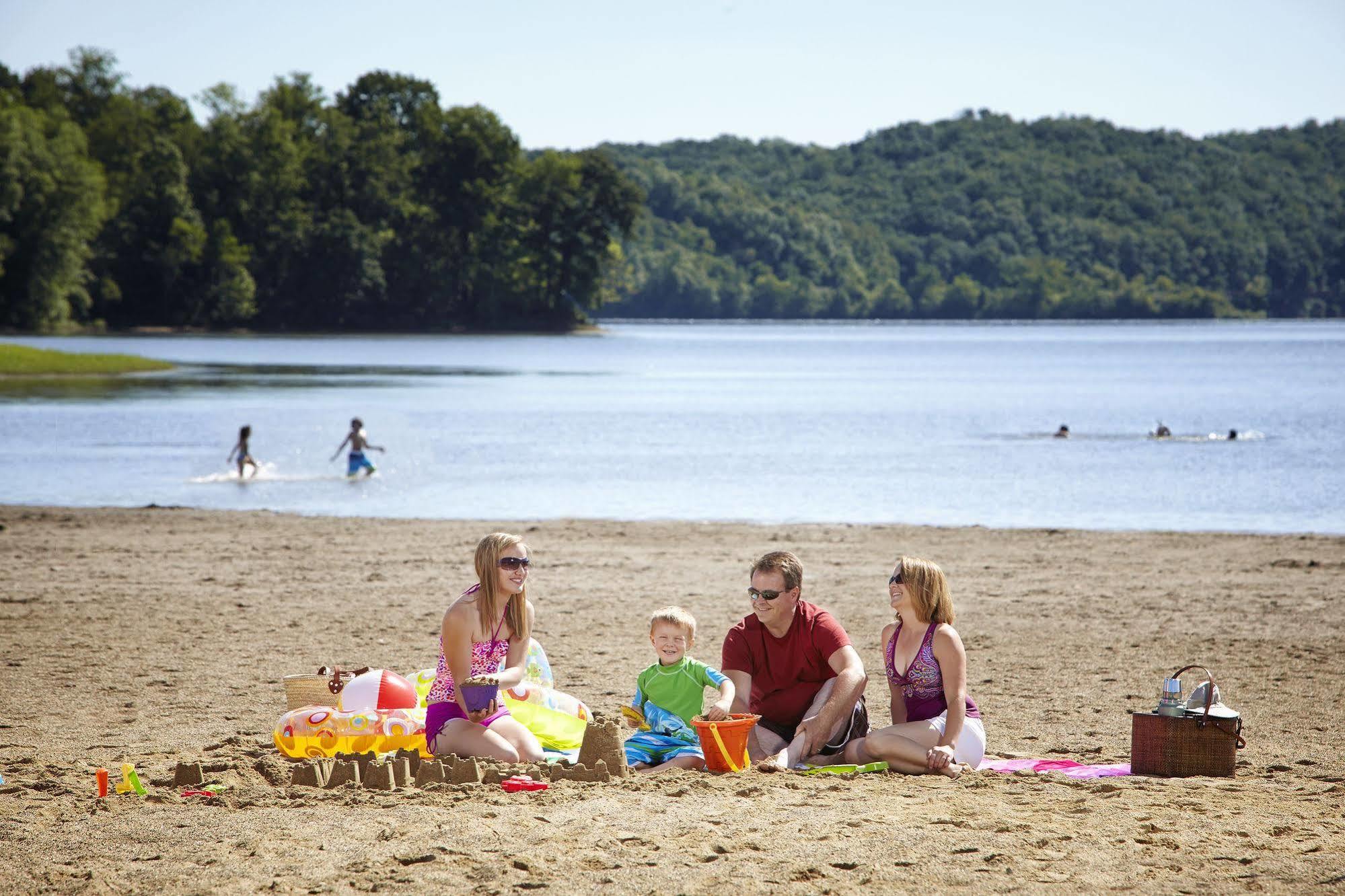 Salt Fork State Park Lodge And Conference Center Cambridge Bagian luar foto